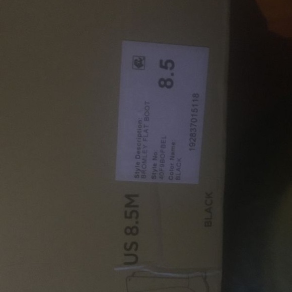 Michael Kors boots - Picture 2 of 5